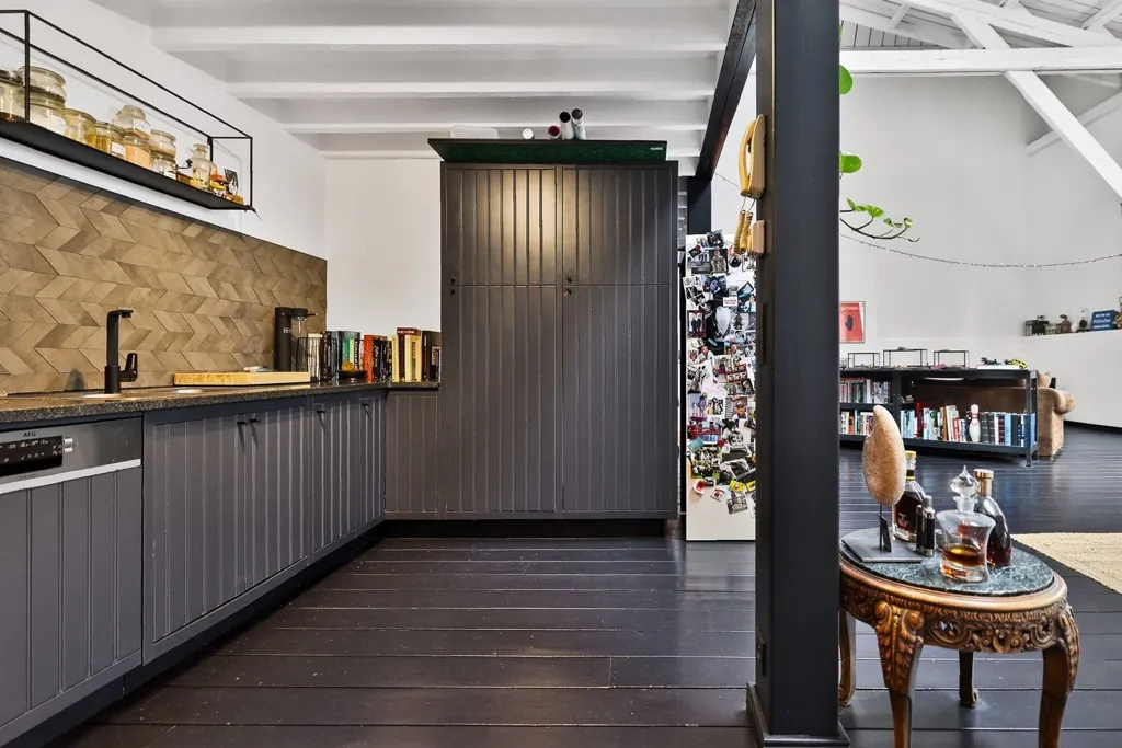 Cuisine - Loft Urbain avec Espace de Vie Spacieux à Anvers