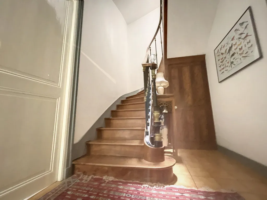 Pièces - Maison Ancienne avec Cour à Rochefort Centre