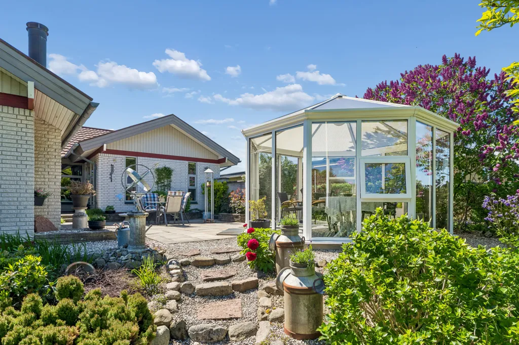 Aed - Estate Villa with Orangery in Silkeborg