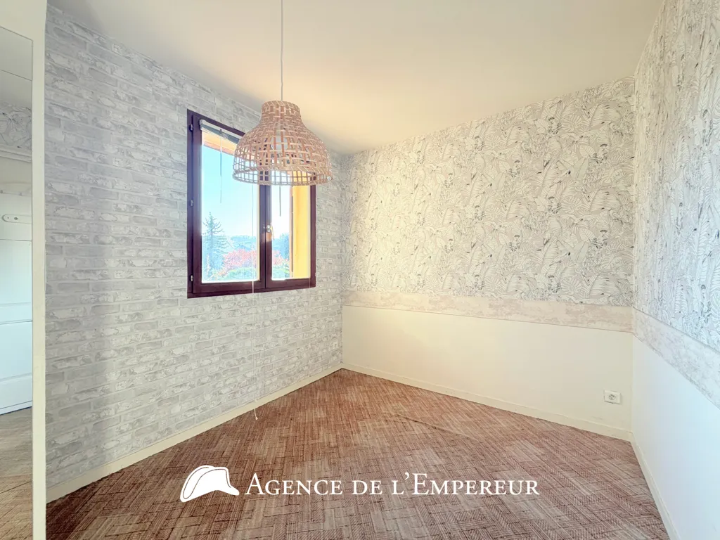 Chambres - Maison 7 Pièces avec Jardin à Rueil Malmaison