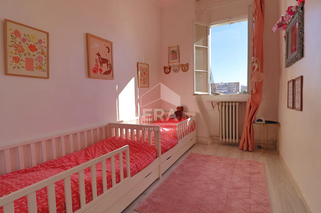 Magamistoad - Bright 3-Bed Apartment with Balcony in Marseille