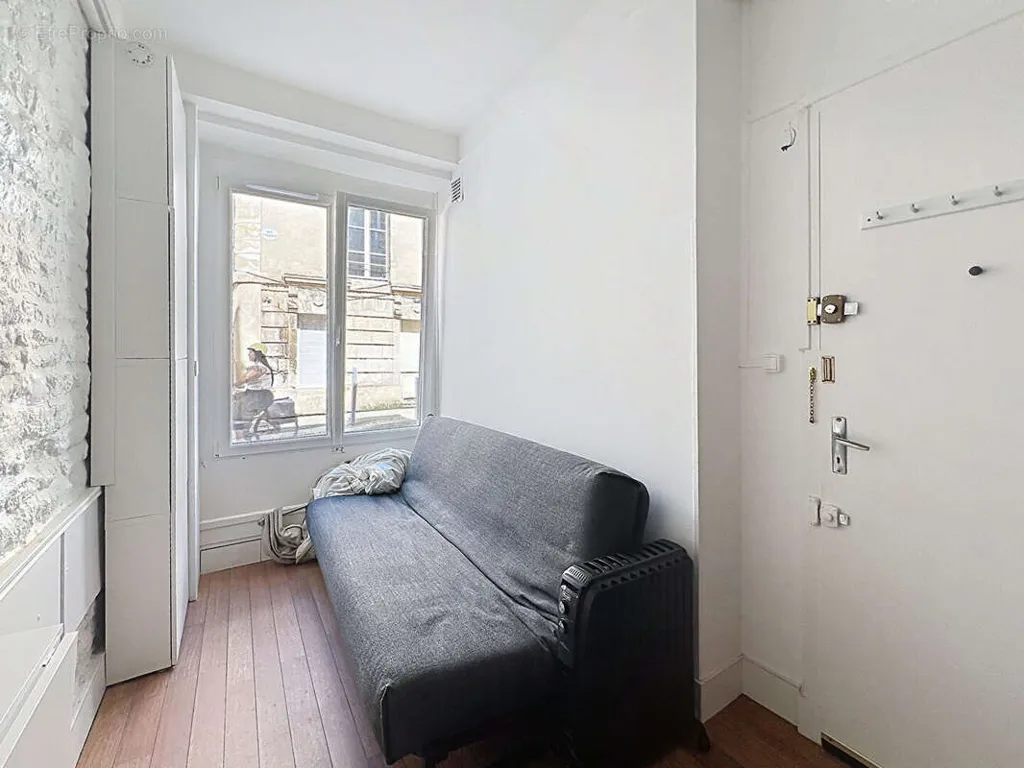 Elutuba - Renovated Studio in Caen City Centre
