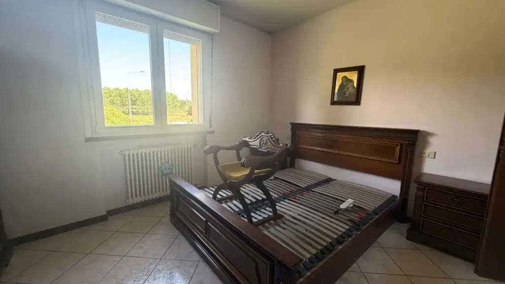 Camere da letto - Appartamento con balcone a Lentigione, Brescello