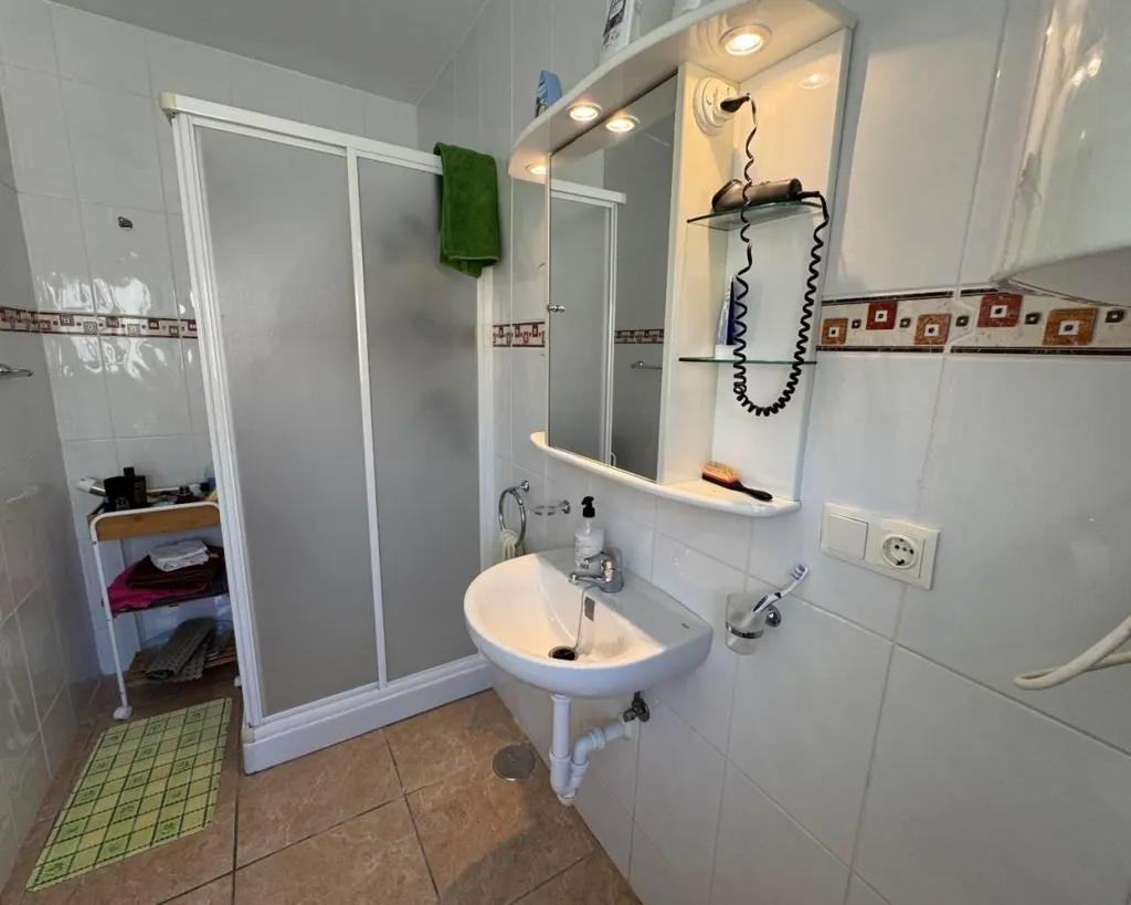 Vannitoad - Seven-Bedroom Villa with Pool in Ciudad Quesada