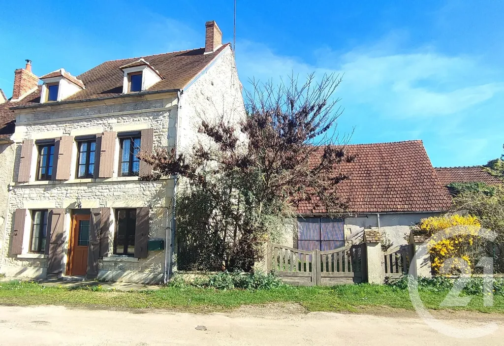 Esterno - House with Garden in Donzy
