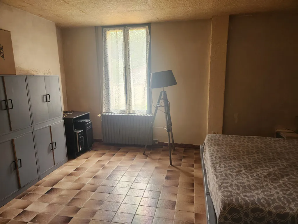 4-toaline maja asukohas Nogent-en-Othe