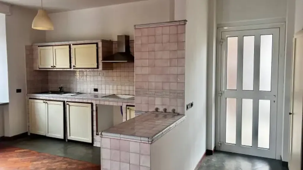 Cuisine - Trilocale with Balcony in Romano di Lombardia