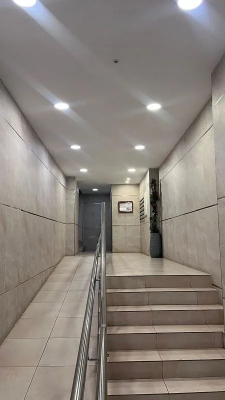 hallway_entrance