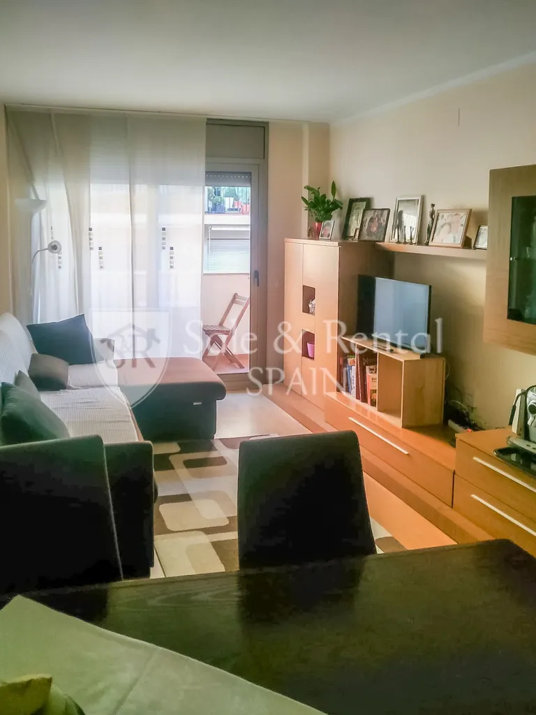 Elutuba - Bright Apartment with East Orientation in Blanes