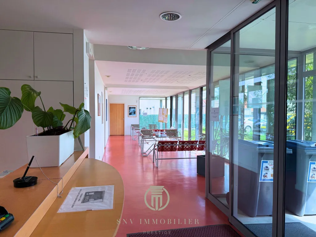 Esik - Architect-Designed Flat in Saint-Dizier