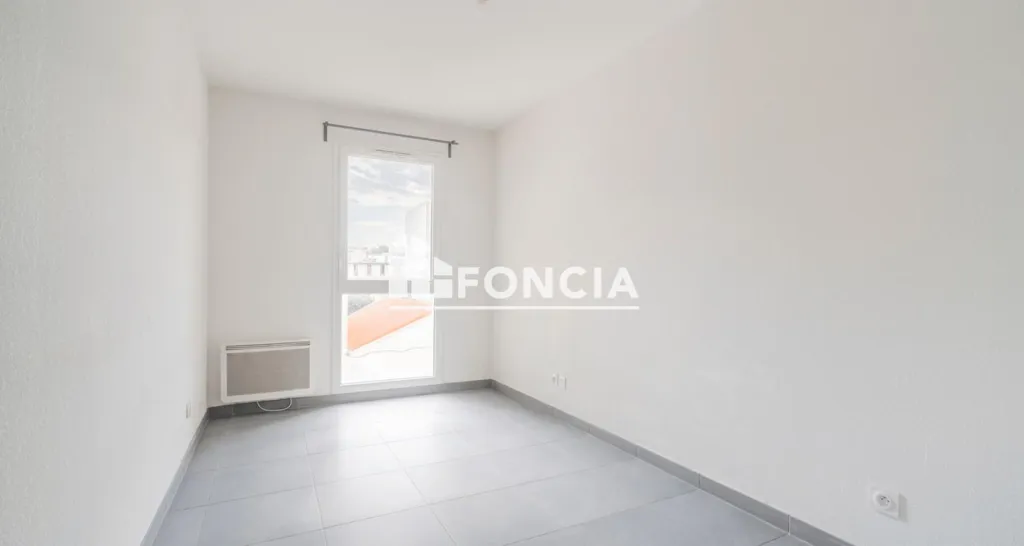 Appartement T3 avec Terrasse et Box dans Résidence BBC