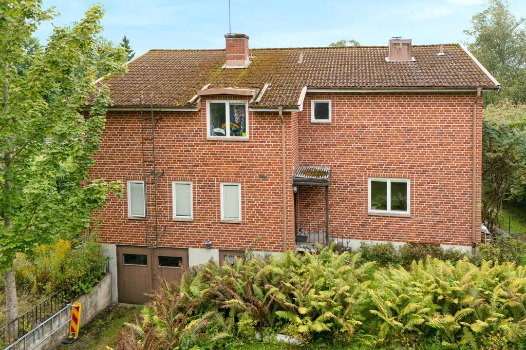 Extérieur - Multi-Unit Property with Parking in Herrljunga