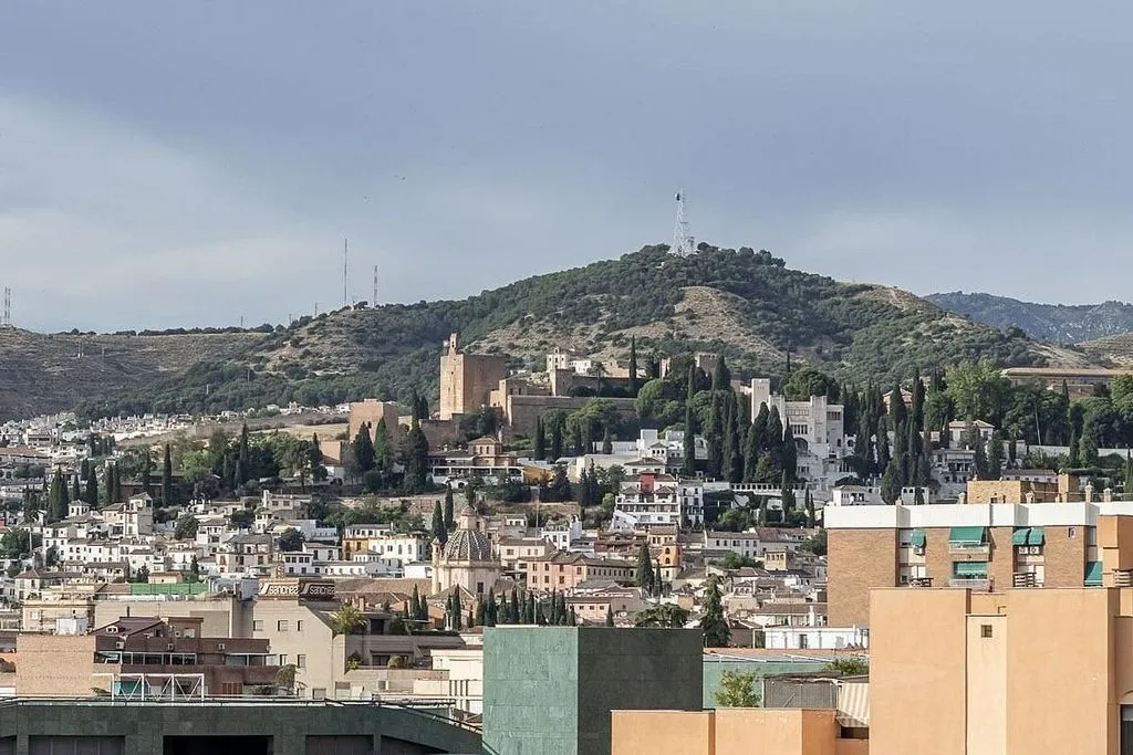 Modern Flat with Views in Zaidín, Granada