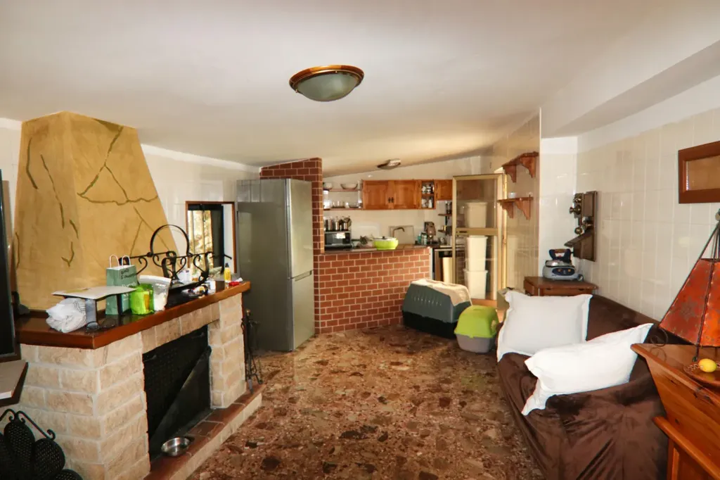 Elutuba - Hilltop Villa with Panoramic Views in Eboli