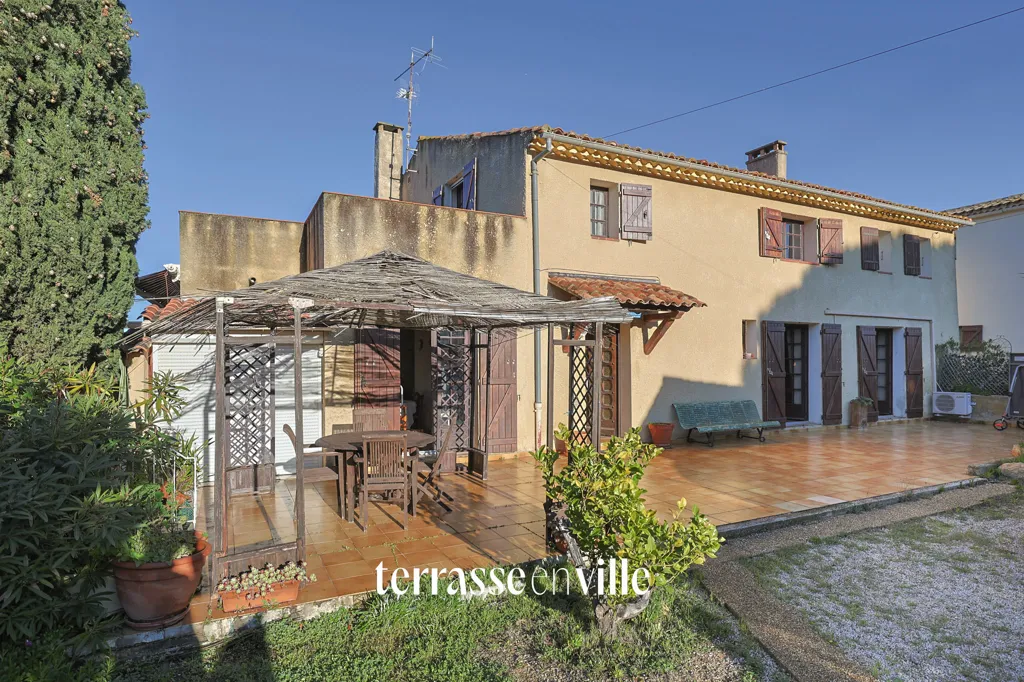 Extérieur - Maison Familiale avec Jardin à Saint-Cyr-sur-Mer