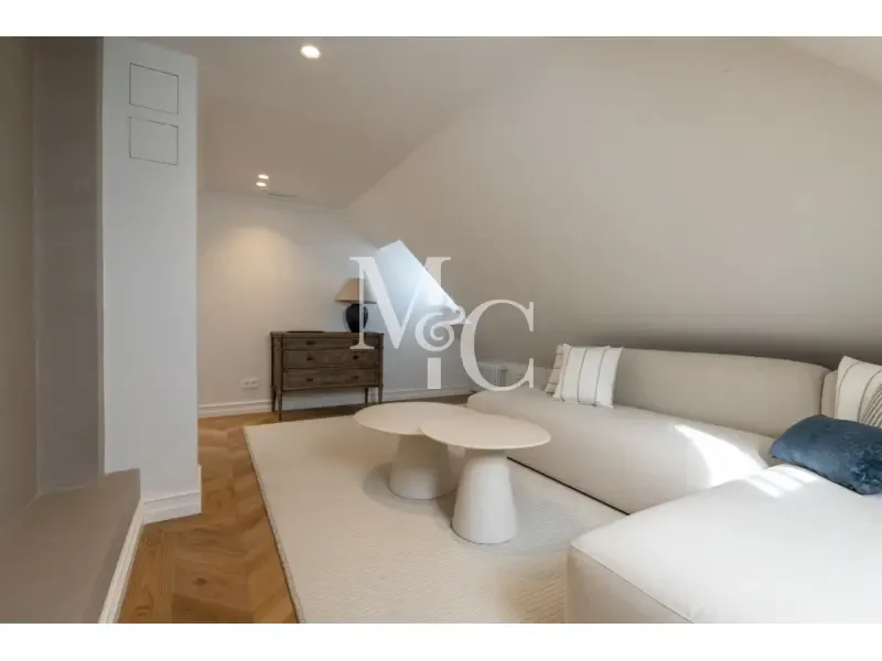 Elutuba - Penthouse with 360° Views in Goya, Madrid