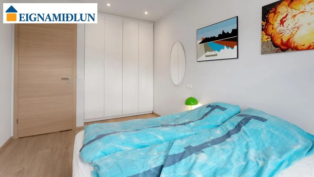 Camere da letto - Apartment with Balcony in Hlíðarfótur