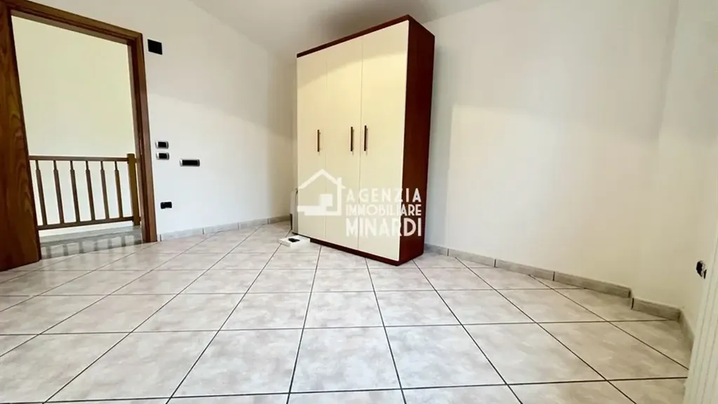 Esik - Independent House with Garden in Faenza