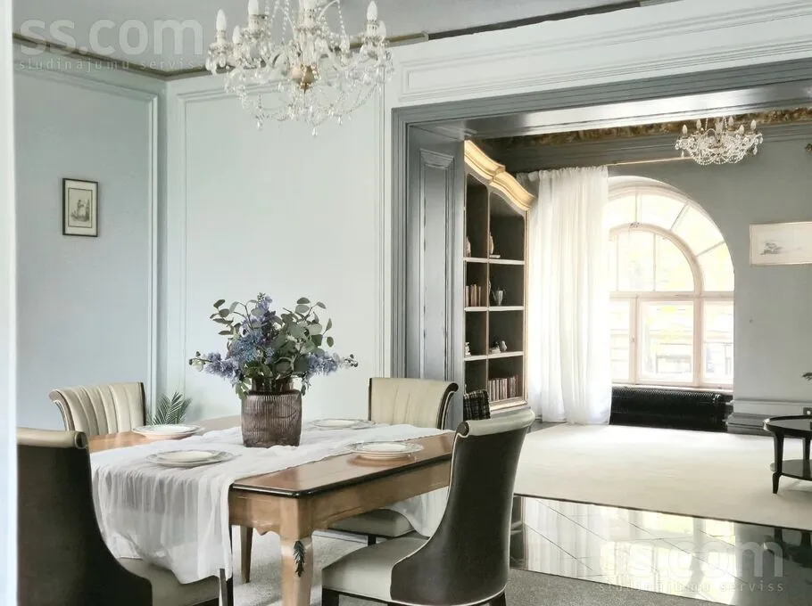 Söögituba - 4-Bedroom Apartment with Balcony in Riga Centre