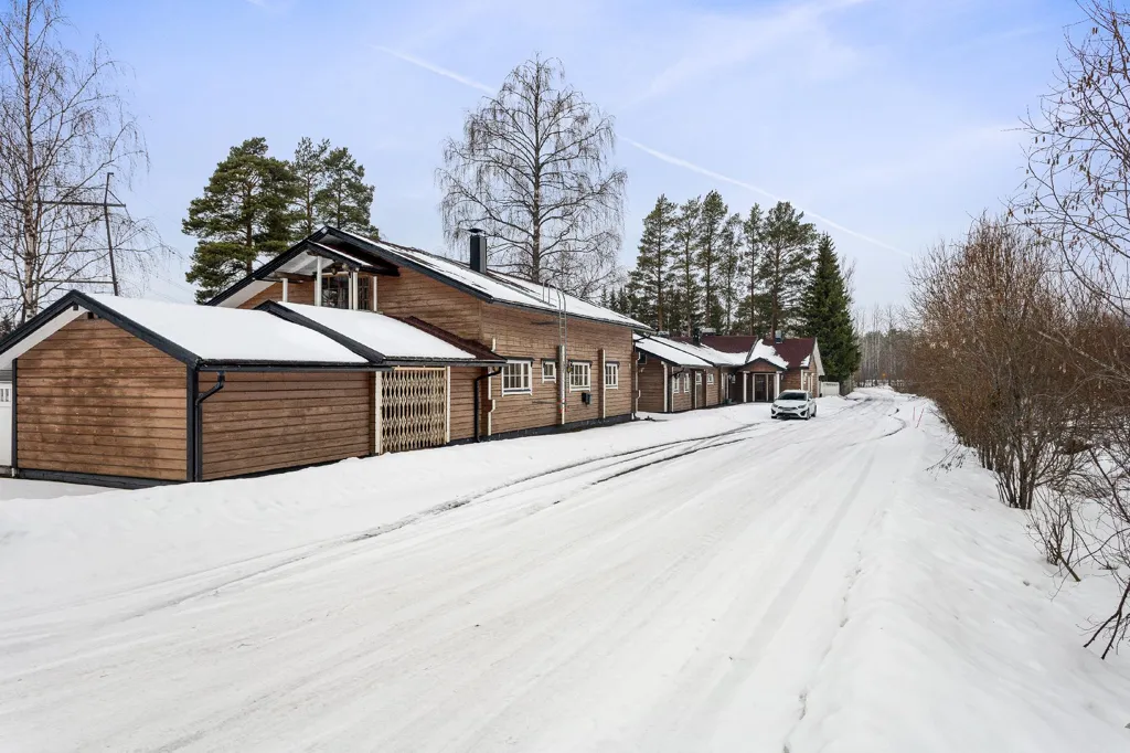 Välivaade - Commercial Space with Restaurant and Accommodation in Kausala