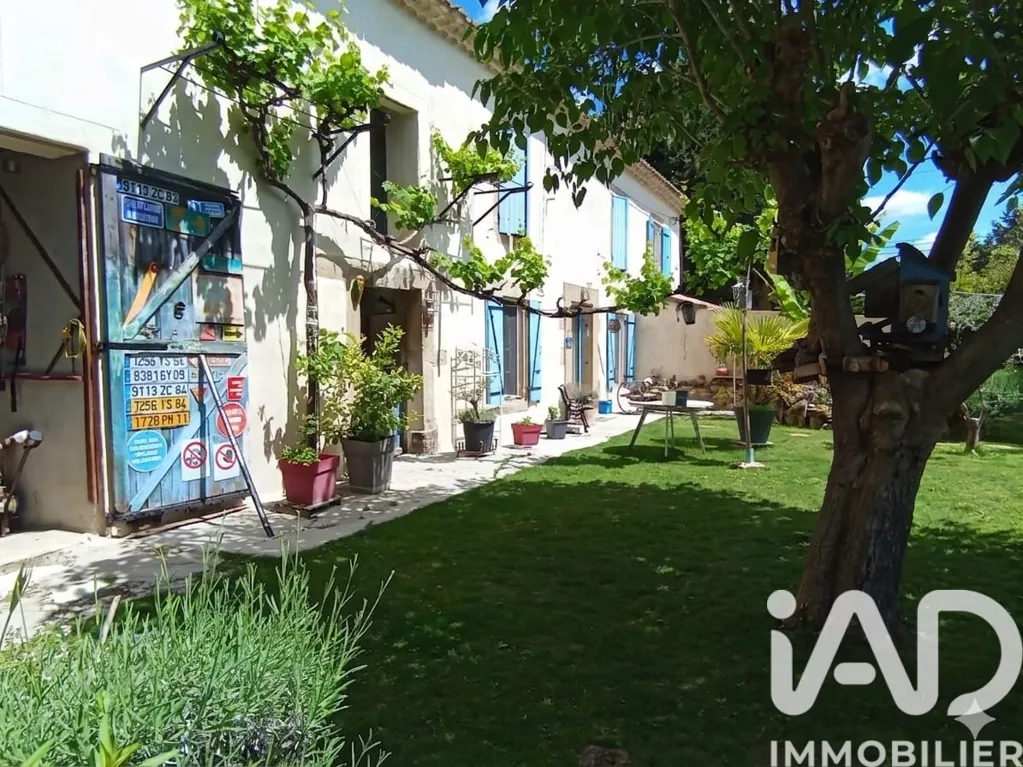 Jardin - Mas Rénové avec Appartement à Travaillan