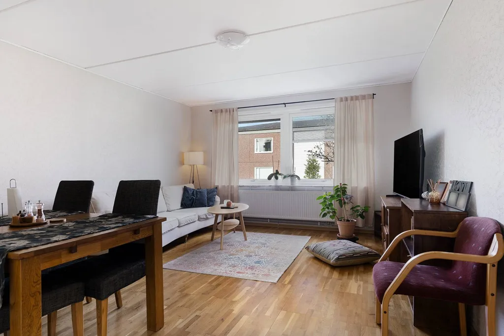 Dining Room - Apartment with Balcony in Värnamo