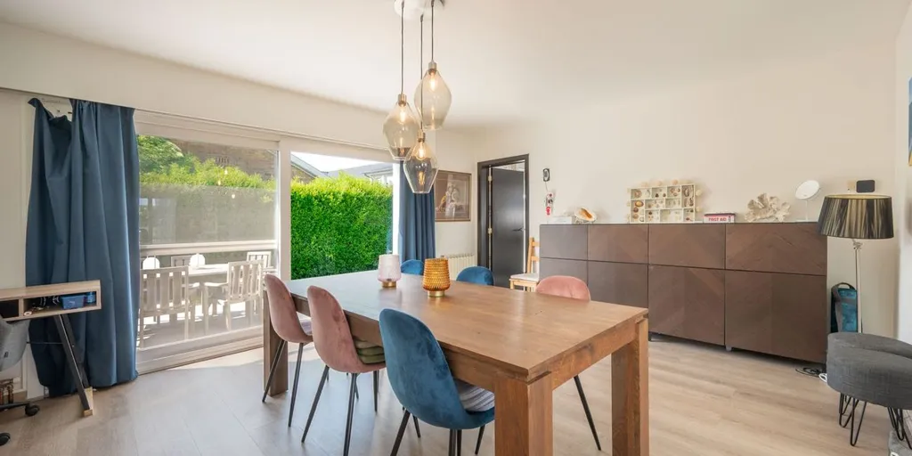 Salle à manger - Appartement avec Vue sur la Nature à Wenduine