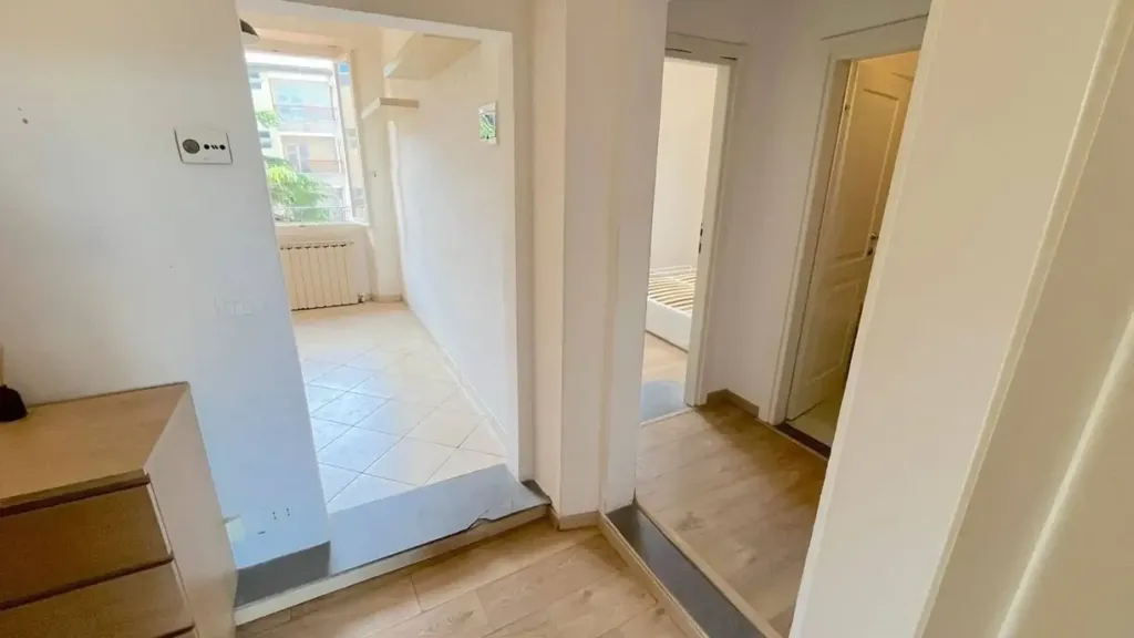 Esik - Three-Bedroom Apartment on Multiple Levels in Florence