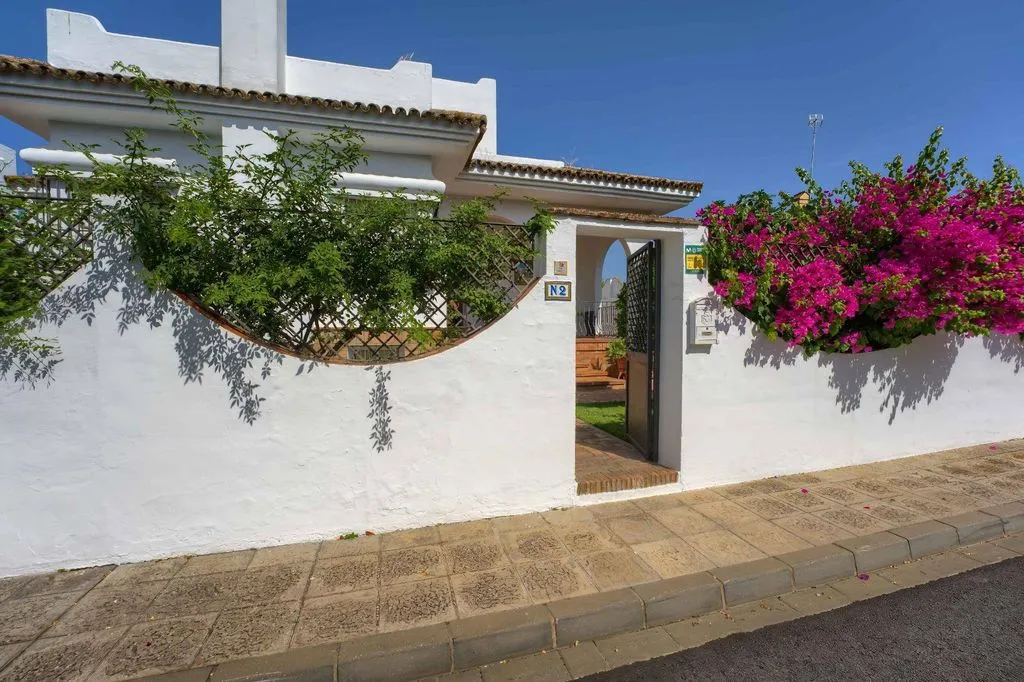 Esterno - Luxury Villa with Pool in Tomares