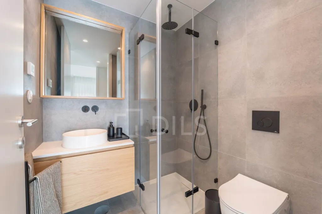 Bagni - Luxury 3-Bedroom Flat with River Views in Vila Nova de Gaia