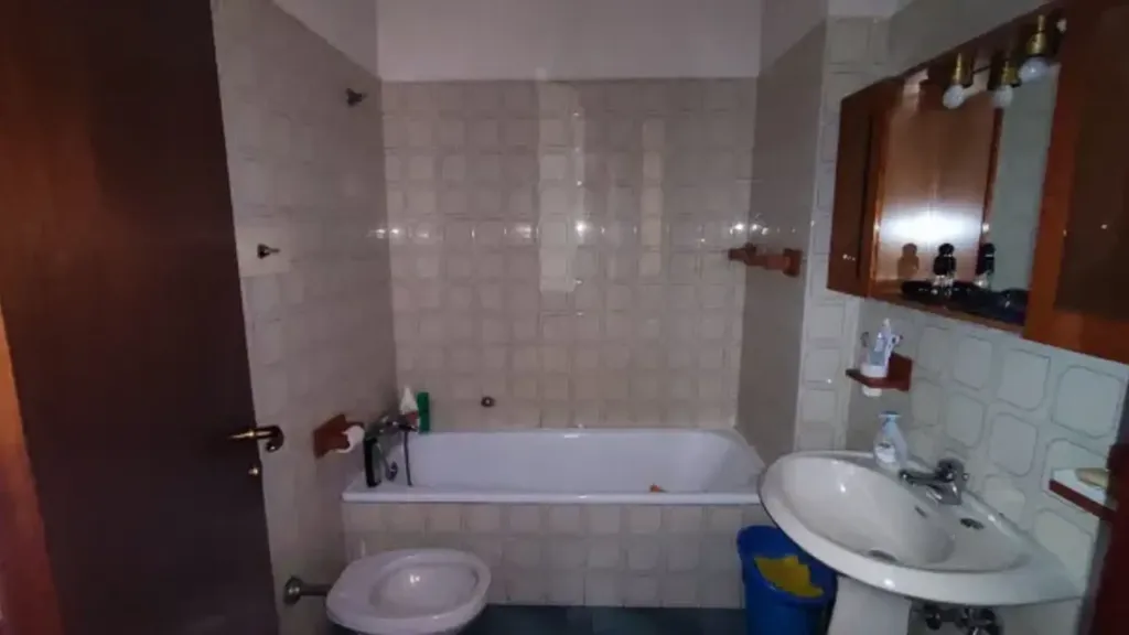 Vannitoad - Duplex with Balcony in Maddaloni