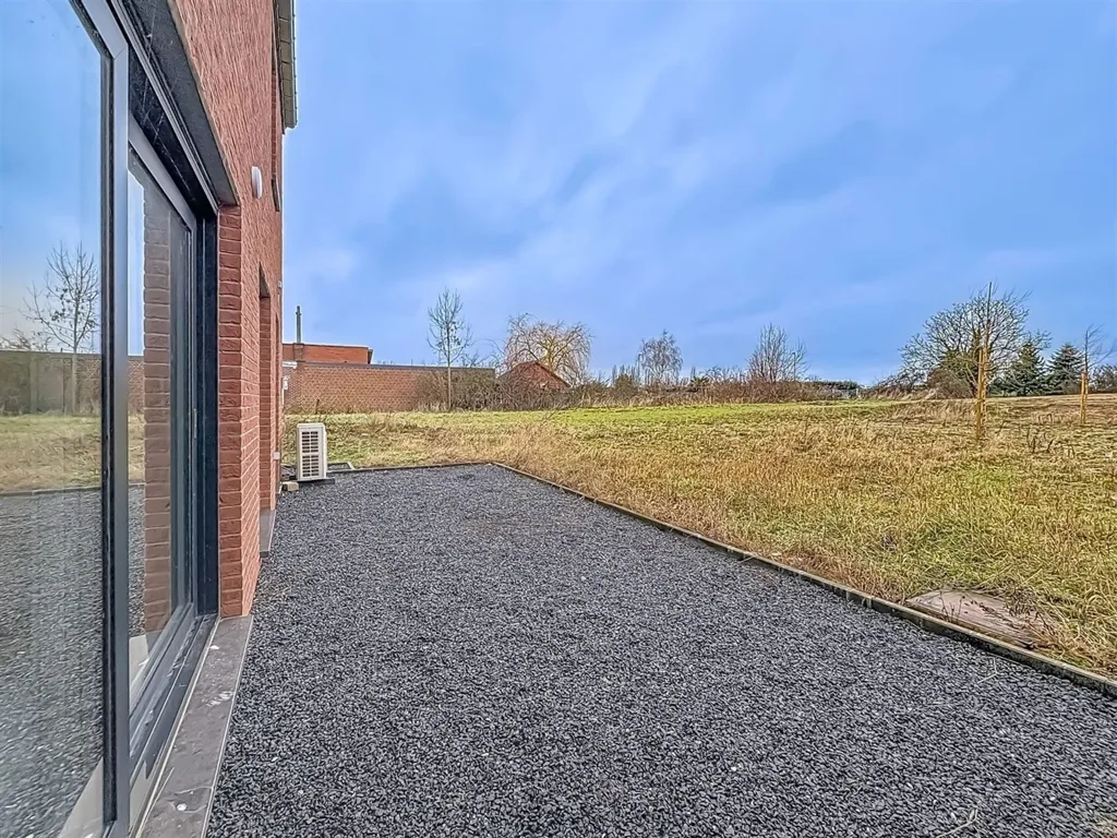 Garden - 3-Faced House with Terrace in Cle sur l'Heure