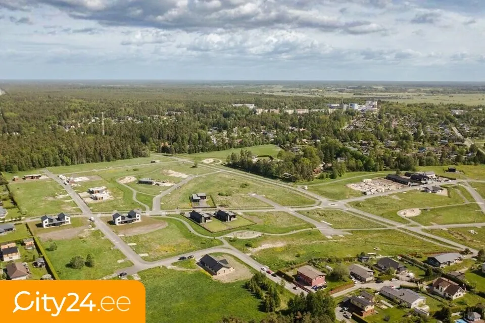 Vue aérienne - Development Plot with Ready Project in Saku