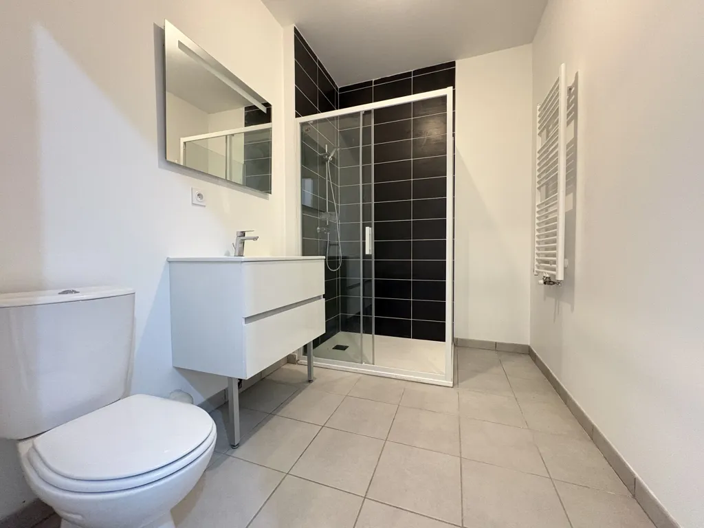 Vannitoad - T2 Flat with Balcony in Lormont