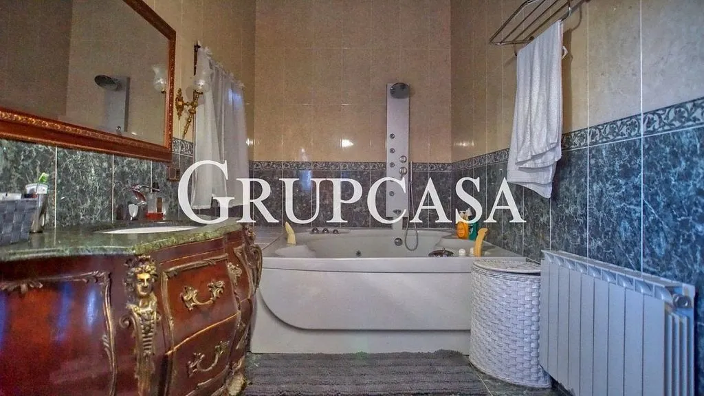 Vannitoad - Luxury Detached House with Pool in Alpicat