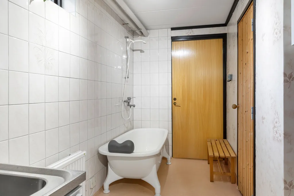 Salles de bain - Souterräng Villa with Garden in Borsökna