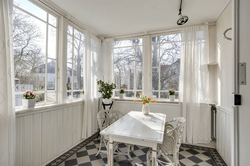 Salle à manger - Historic Villa with Garden in Old Åkarp