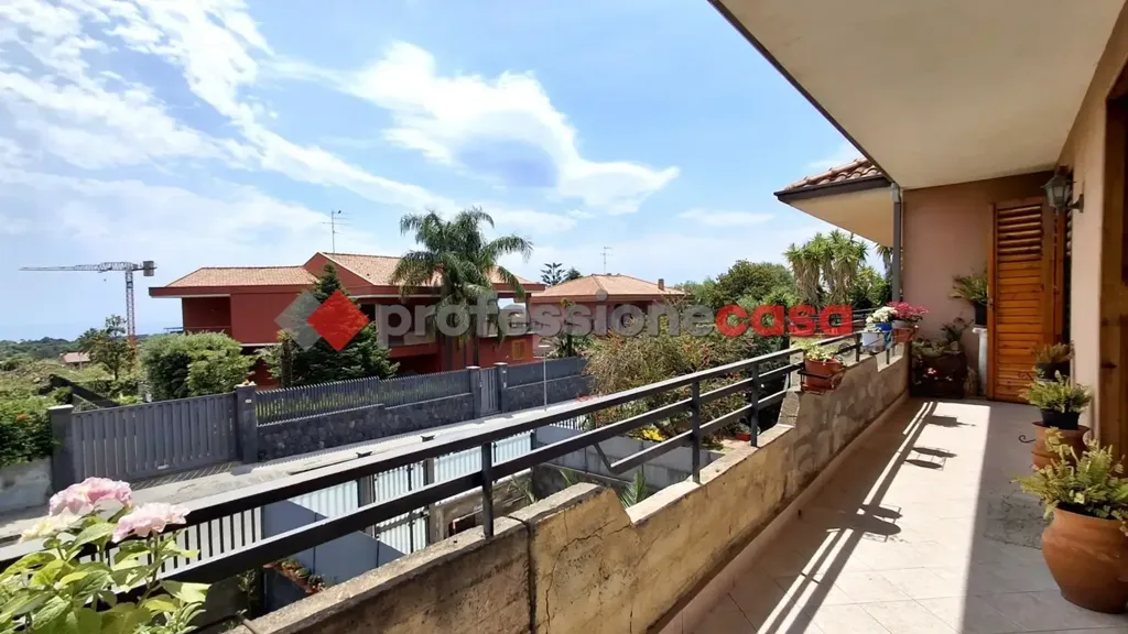 Rõdu - Apartment with Sea View in Viagrande