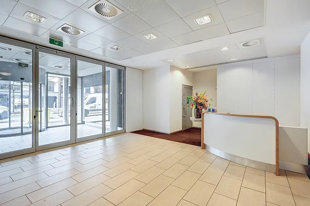Entrée - Local Commercial Multifonctionnel en Centre-ville d'Oud-Turnhout