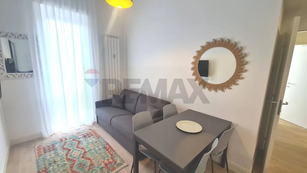 Elutuba - Armed Trilocale with Garden in Milan