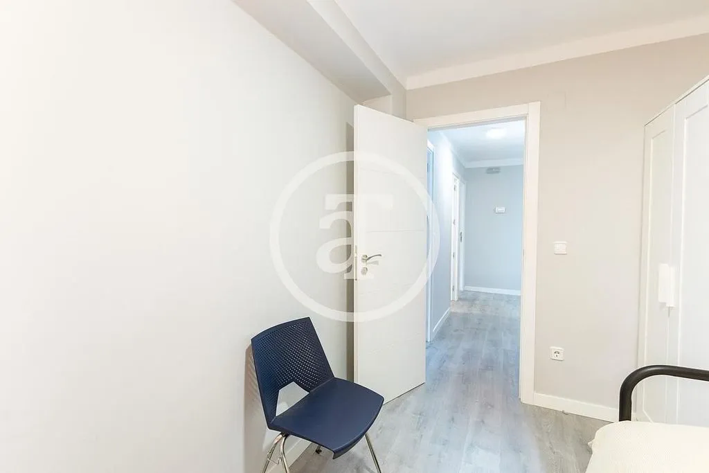 Magamistoad - Furnished Flat with Balcony in Aluche, Madrid