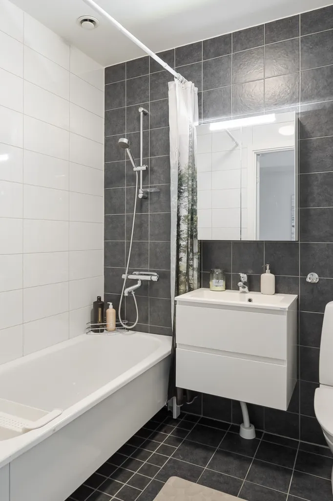 Bathrooms - Modern Flat with Balconies in Hasslum