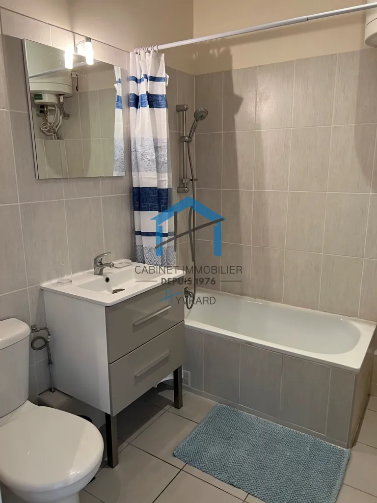 Bagni - Furnished Studio in La Valette, Saint-Chamond