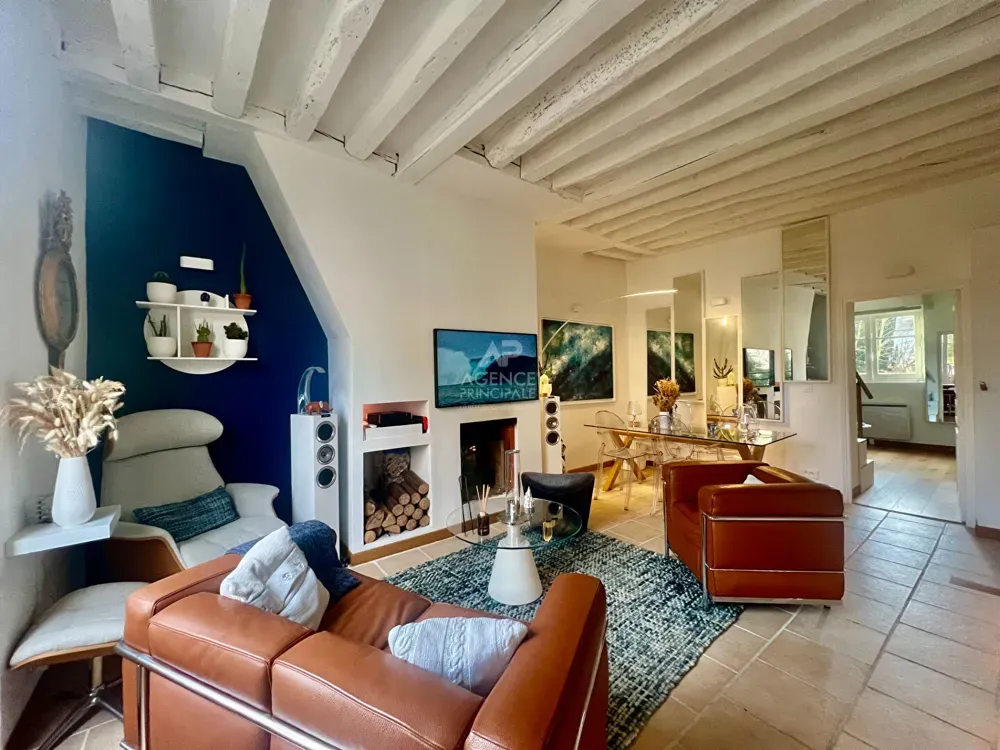 Elutuba - Renovated 3-Bedroom Flat with Cave in Versailles