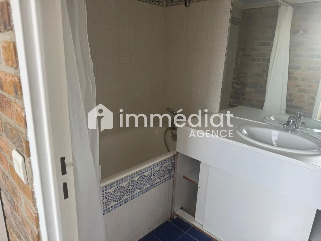 Salles de bain - Studio Sous Comble au Cœur de Rueil-Malmaison