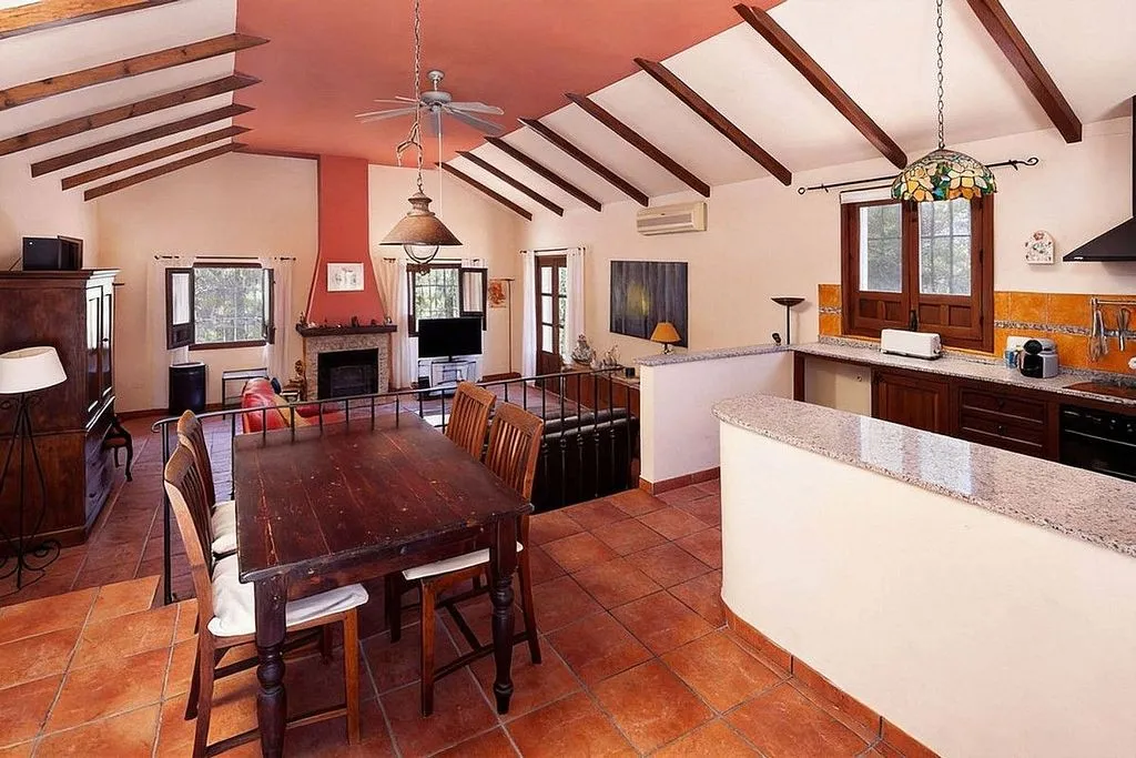 Kitchen - Andalusian Cortijo with Pool in Almogía