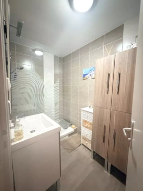 Salles de bain - Appartement 4 Pièces avec Balcon à Saint-Herblain