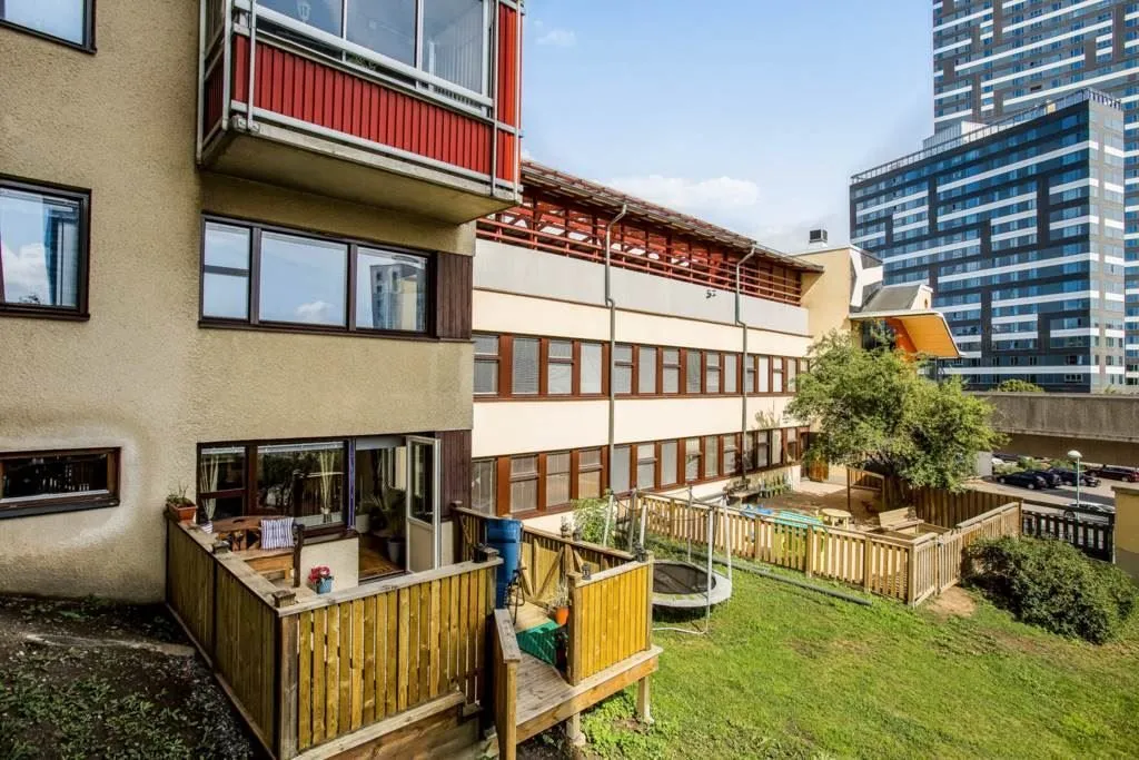 Jardin - Unique Apartment with Terrace in Kista