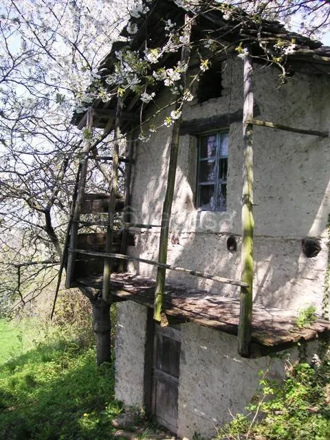 Exterior - Rustic Stone Casale with Cultivable Land in Murazzano