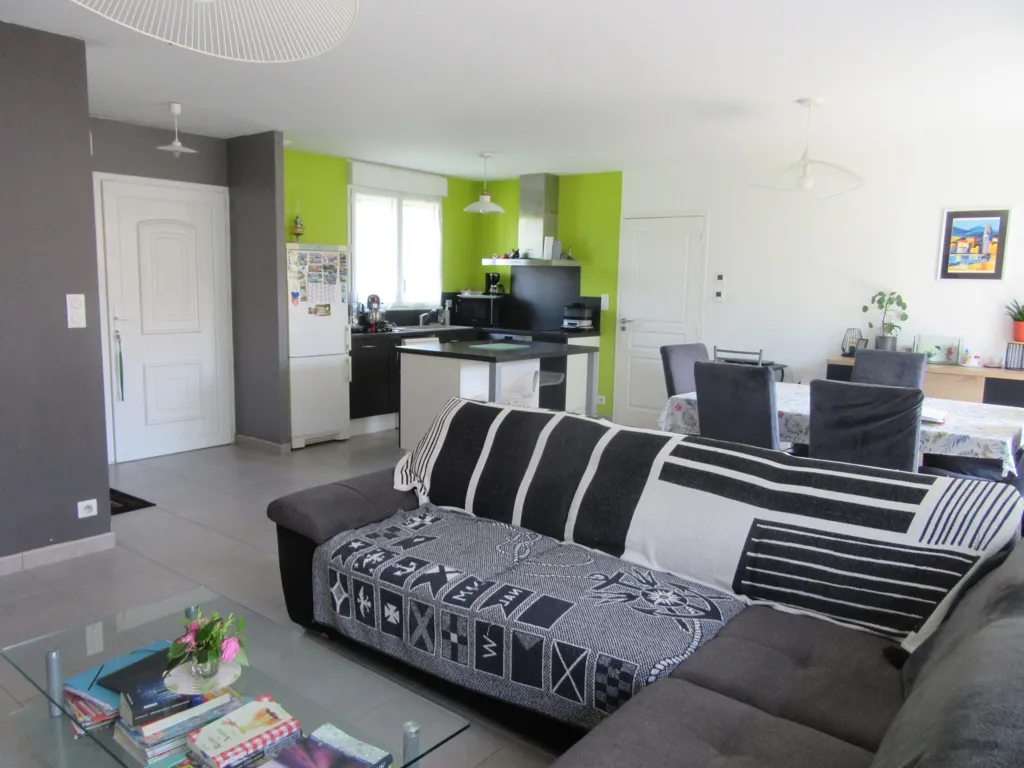 Living Room - Contemporary Villa with Garden in Nauviale
